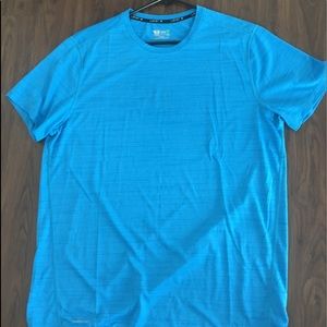 Layer 8 qwick-dry XL tee shirt